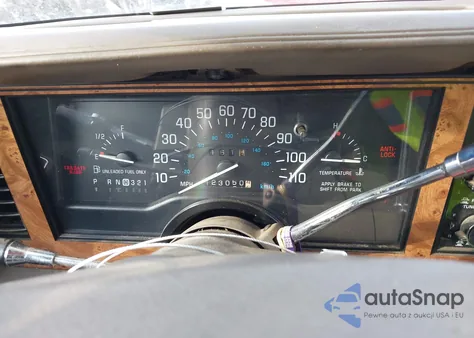 1995 Buick Century Special из США, поврежденный, VIN 1G4AG85M2S6459309